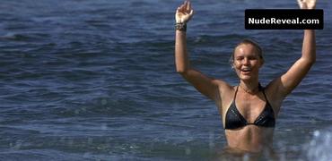 KATE BOSWORTH nude in Blue Crush