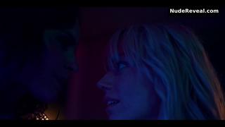 DOMINIKA KACHLIK nude in Dziewczyna influencera