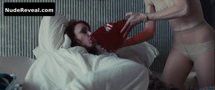 KEELEY HAWES nude in High-Rise