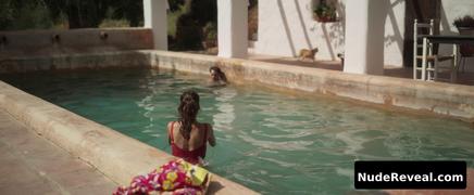 MEGAN MONTANER nude in Entre Tierras