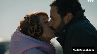 AUDREY FLEUROT nude in Hpi Haut Potentiel Intellectuel
