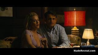 LILI REINHART nude in Hustlers