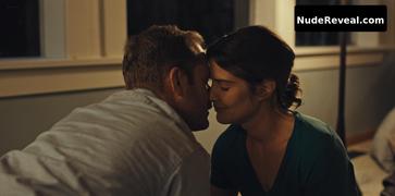 COBIE SMULDERS nude in Sharp Corner