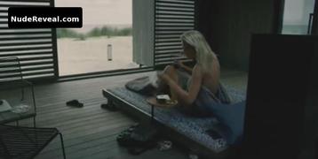 LINDA LAPINSH nude in Kosa