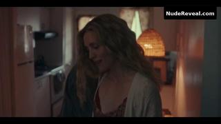 EVELYNE BROCHU nude in Chouchou