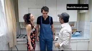 HATICE ASLAN nude in Hatice Aslan