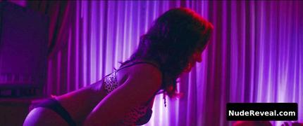 MEKIA COX nude in The Squeeze