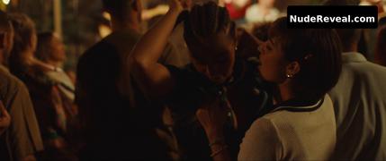ADELE EXARCHOPOULOS nude in Voleuses