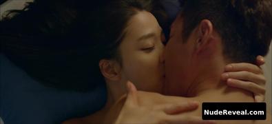 GO EUN HAN nude in Black Hand