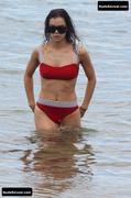 HAILEE STEINFELD nude in Hailee Steinfeld Bikini
