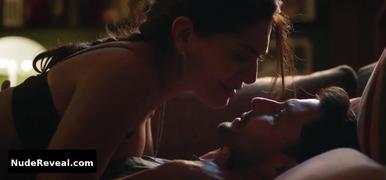 CATERINA MURINO nude in La maison d