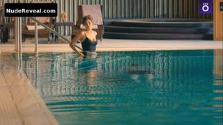 HANDE ERCEL nude in Love Is in the Air