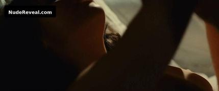 CHRISTINA RICCI nude in Bel Ami