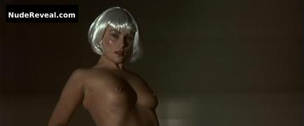 EMMANUELLE SEIGNER nude in Corps a corps