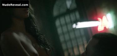 BEGONA VARGAS nude in Centauro