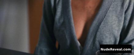 SARAH MICHELLE GELLAR nude in Veronika Decides to Die
