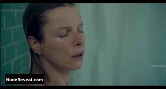 KARIN VIARD nude in Chanson Douce