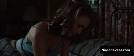 NATALIE PORTMAN nude in Brothers