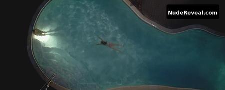 NATALIE PORTMAN nude in Garden State