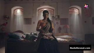 EDIN ROSE nude in Gandi Baat