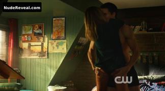 ALEXA VEGA nude in The Tomorrow People