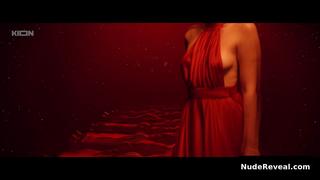 NATALIYA KHOROSHU nude in Zhizn Po Vyzovu