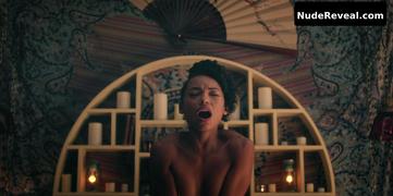 LOGAN BROWNING nude in Dear White People