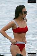 HAILEE STEINFELD nude in Hailee Steinfeld Bikini