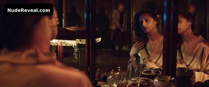 AGNIESZKA GROCHOWSKA nude in How I Fell in Love with a Gangster