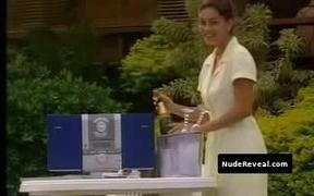 JULIANA PAES nude in Lacos de Familia