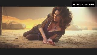 APRIL BOWLBY nude in Doom Patrol