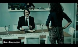 NURGUL YESILCAY nude in Isler Gucler