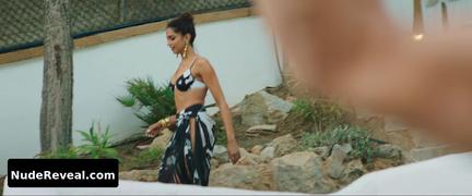 DEEPIKA PADUKONE nude in Pathan