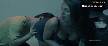 HIRAL RADADIYA nude in Palang Tod (siskiyaan)