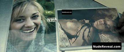 MARION COTILLARD nude in La boite noire