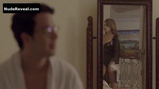 ANGELA DIPPE nude in O Negocio