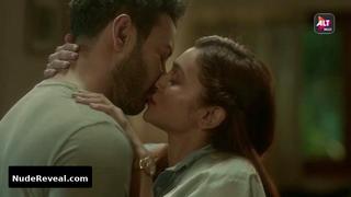 TRIPARNA BARDHAN nude in Hai Taubba
