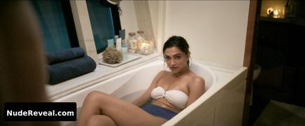 DEEPIKA PADUKONE nude in Gehraiyaan