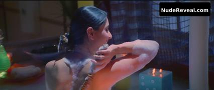 KAREENA KAPOOR nude in Bewafaa