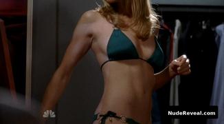 YVONNE STRAHOVSKI nude in Chuck