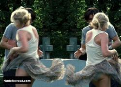 KIRSTEN DUNST nude in Elizabethtown