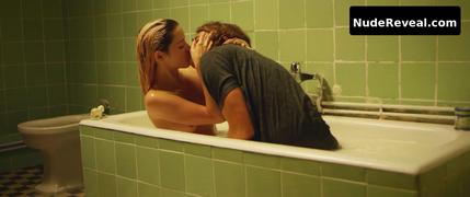 ANA DE ARMAS nude in Por un punado de besos