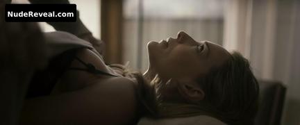 CLAIRE FORLANI nude in An Affair to Die For