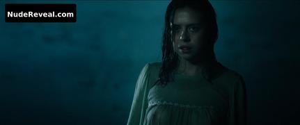 BEL POWLEY nude in Wildling
