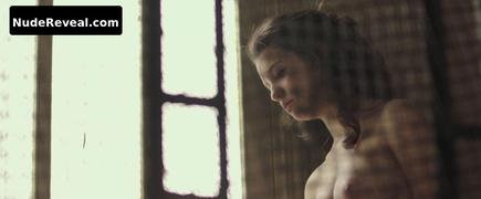 MARIA PEDRAZA nude in Amar