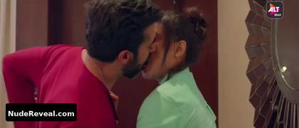 SHWETA TIWARI nude in Hum Tum And Them
