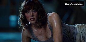 BRYCE DALLAS HOWARD nude in Jurassic World
