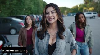 NOUREEN DEWULF nude in Good Girls