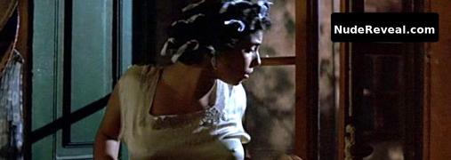 MARIBEL VERDU nude in Belle epoque