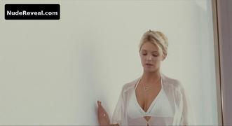 VIRGINIE EFIRA nude in Le Siffleur